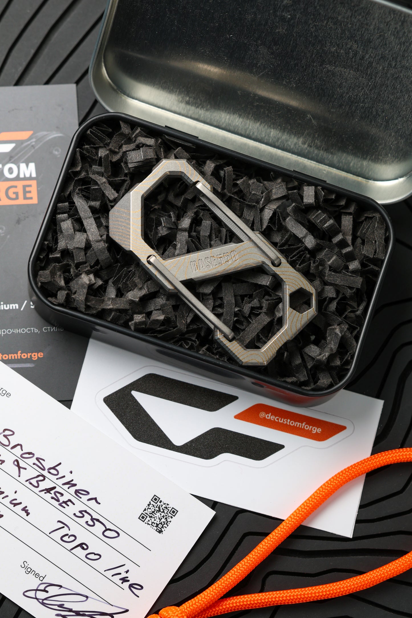 DE Custom Forge x BASE 550 Brosbiner M