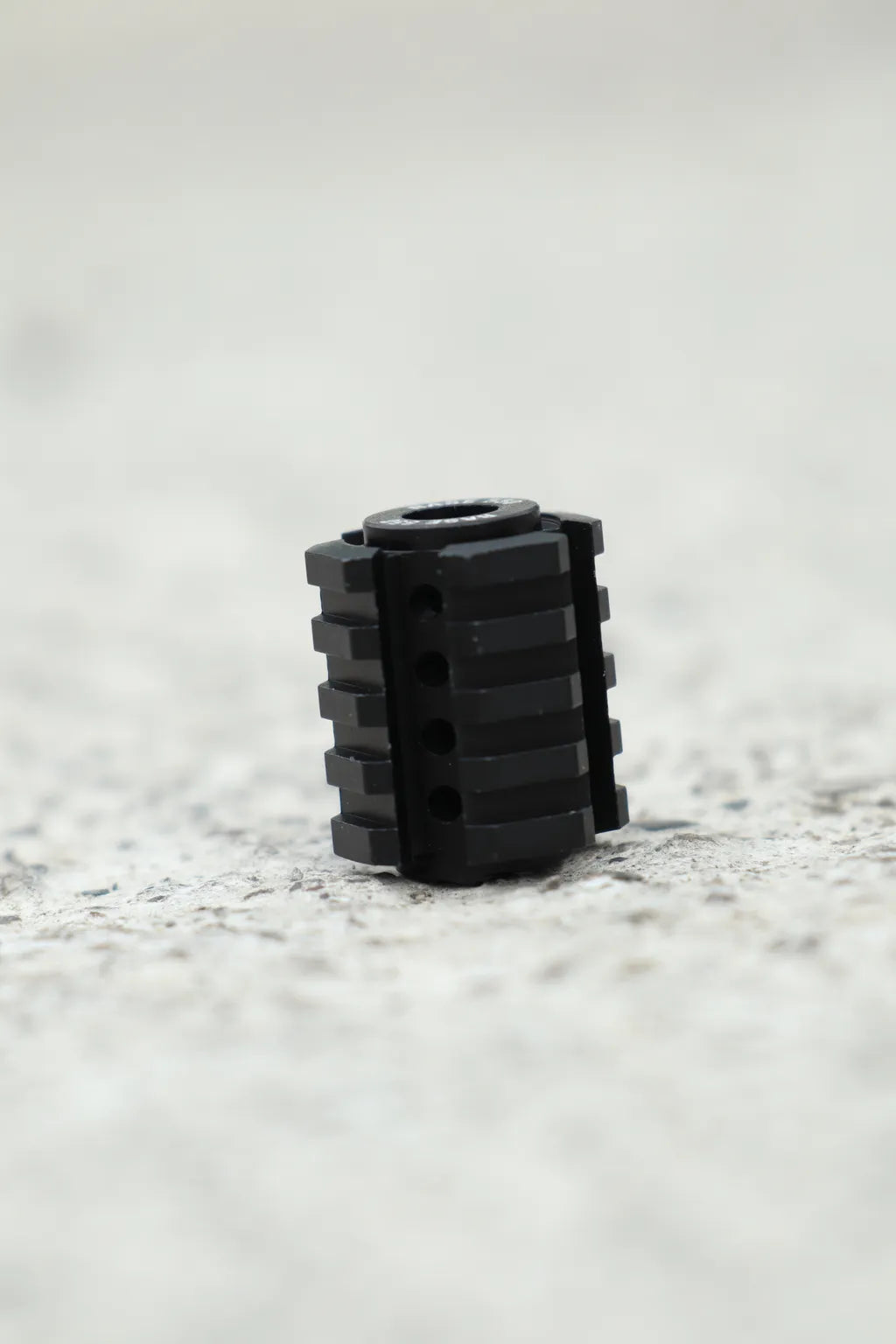 BASE 550 Rail Bead | Tactical Fishbone Knife Pendant