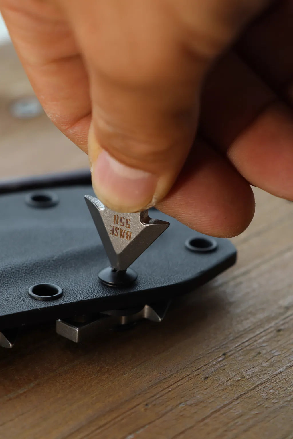 BASE 550 Titanium Örvar Survival Necklace | Örvar Titanium Alloy Survival Necklace