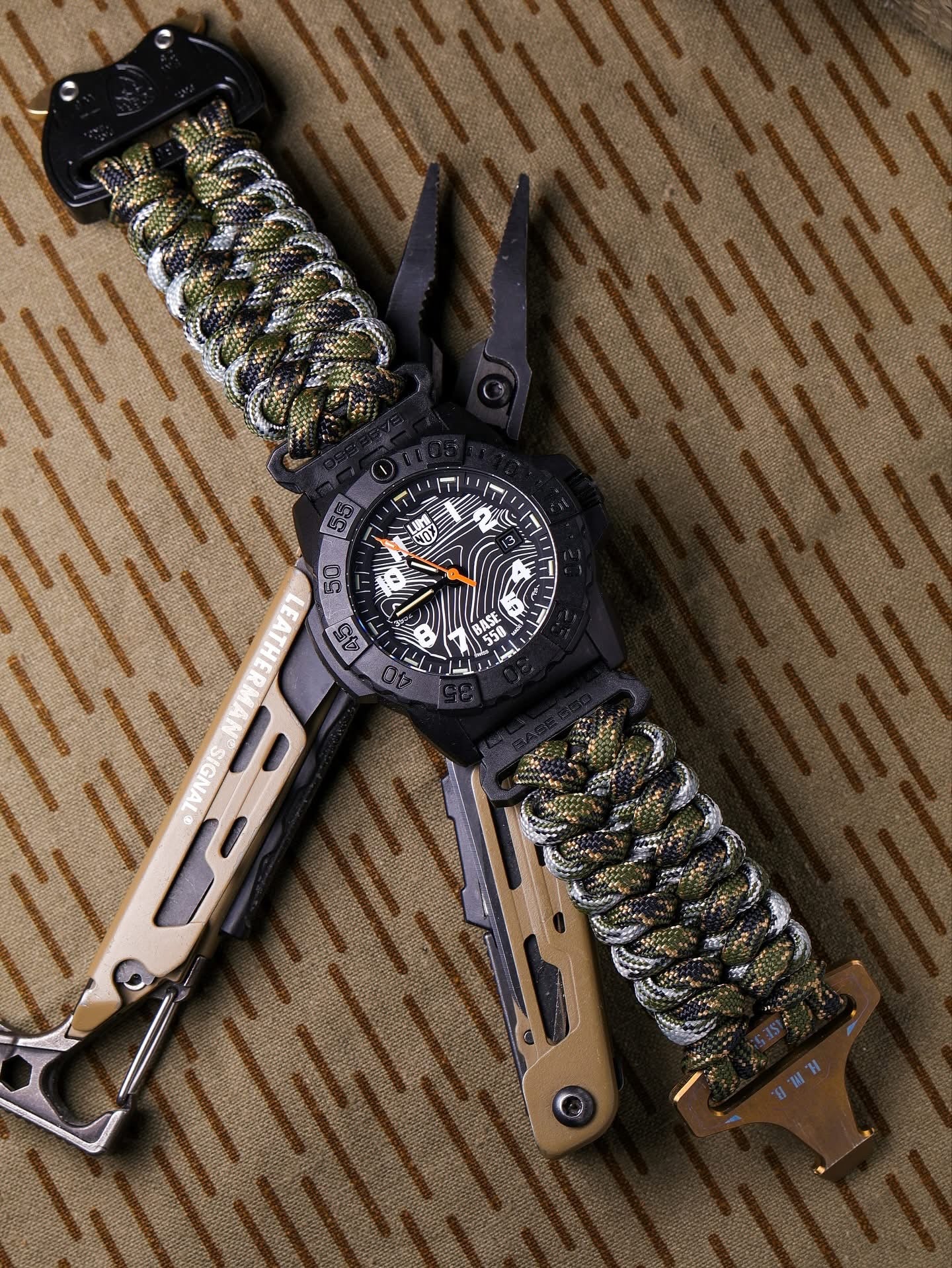 BASE 550 Cobra buckle paracord watch strap