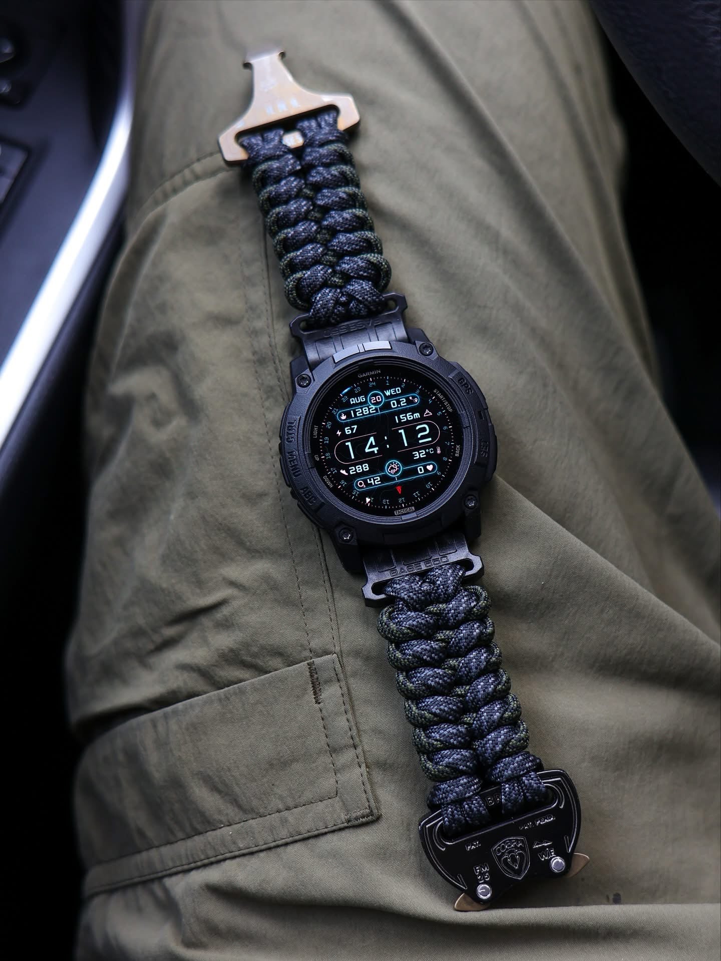 BASE 550 Cobra buckle paracord watch strap