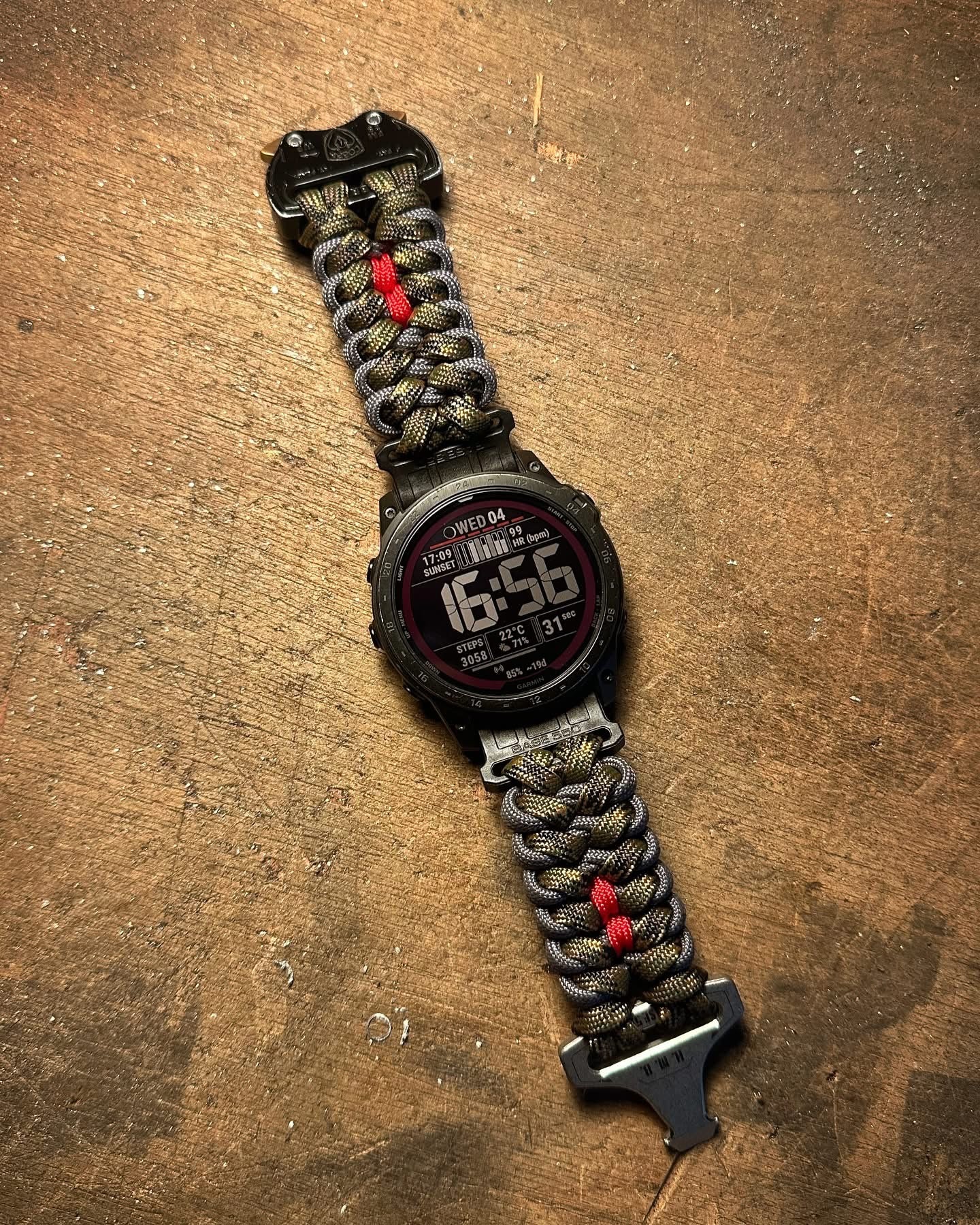 BASE 550 Cobra buckle paracord watch strap